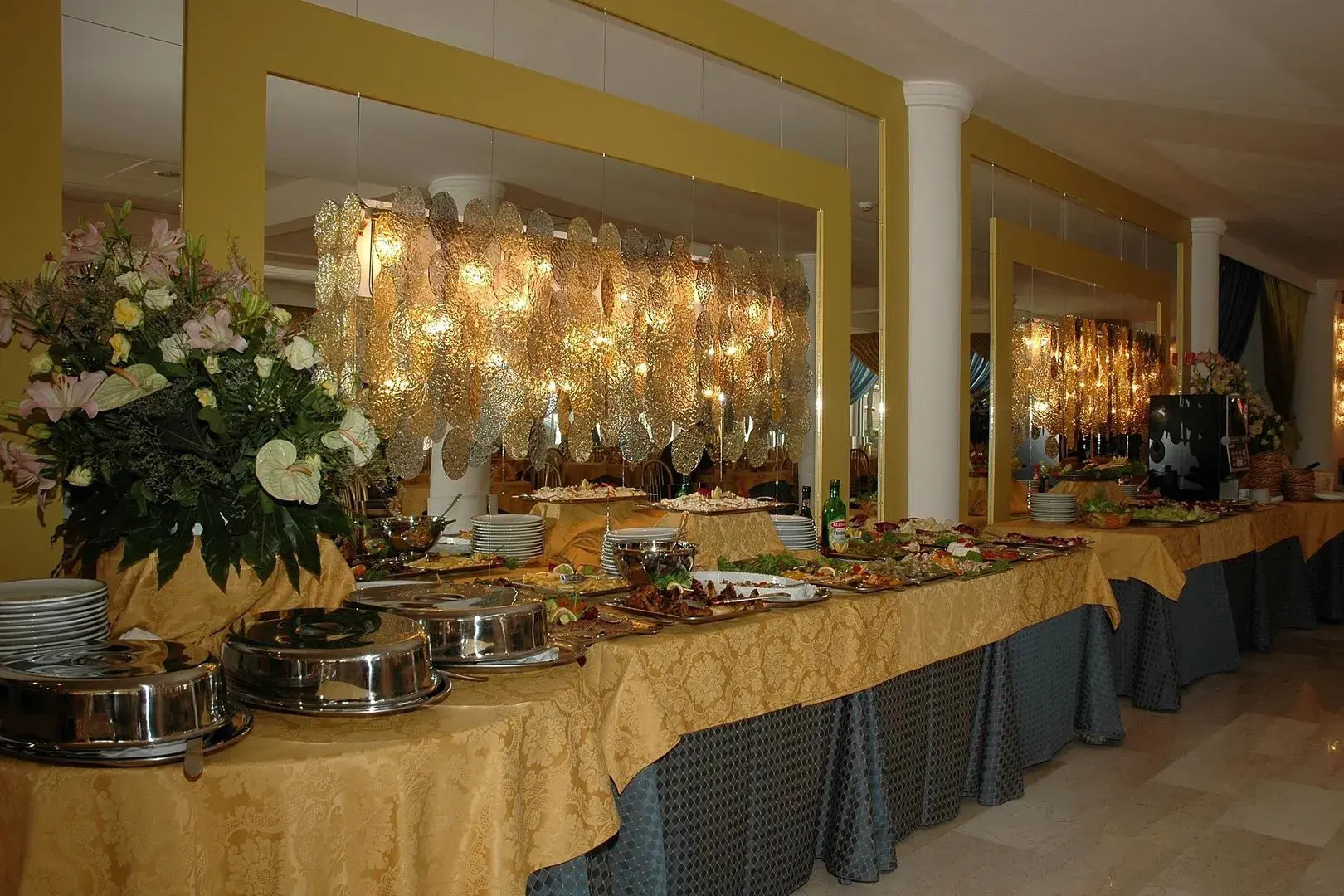 Domizia Palace Hotel