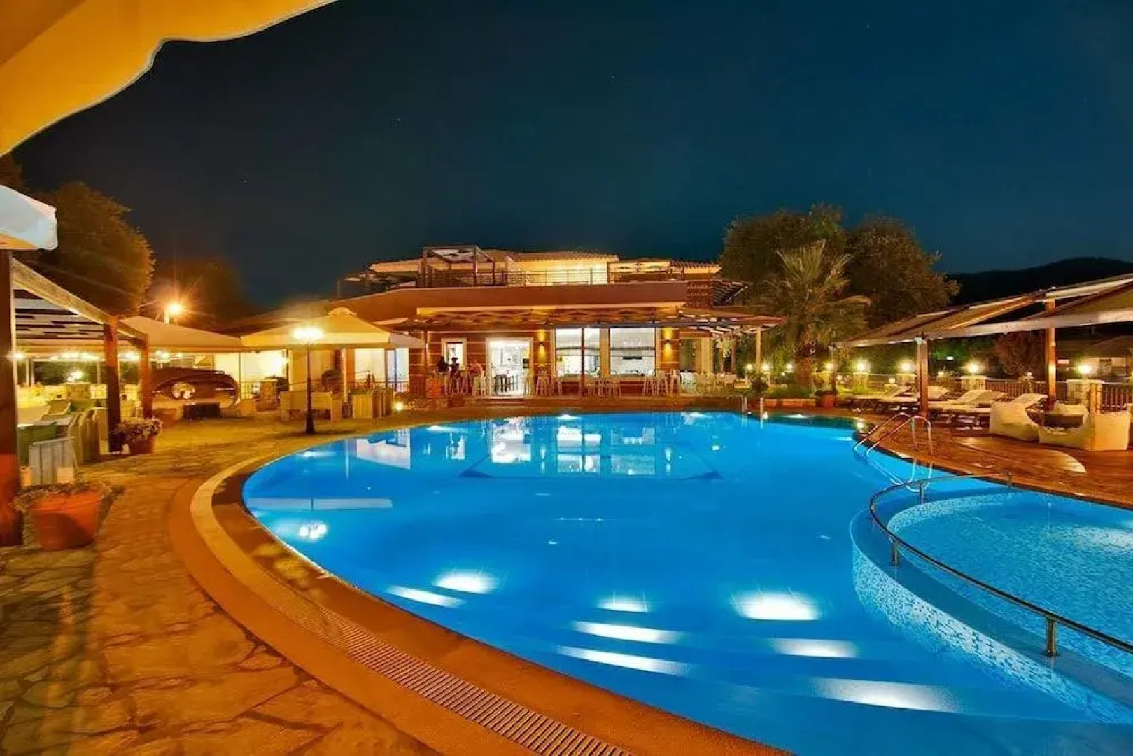 Riviera Perdika Hotel