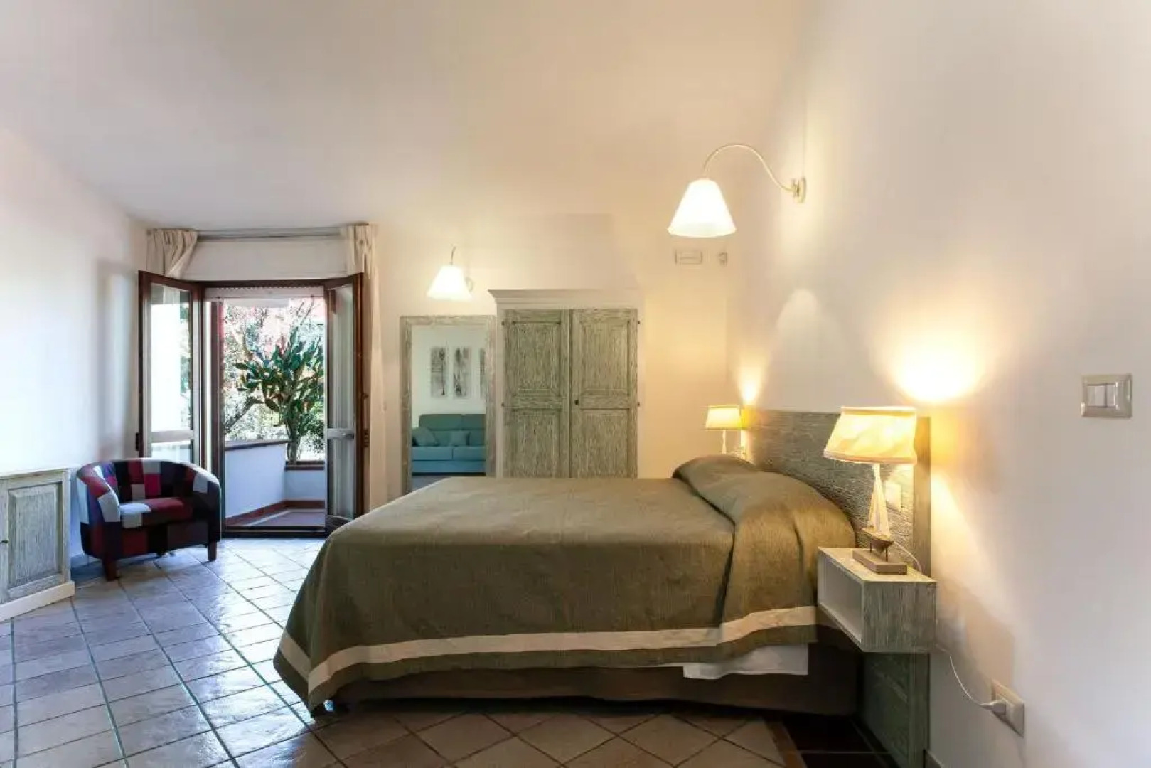 Villa 6 Camere Bagni, Piscina, Wifi, Animali, M200