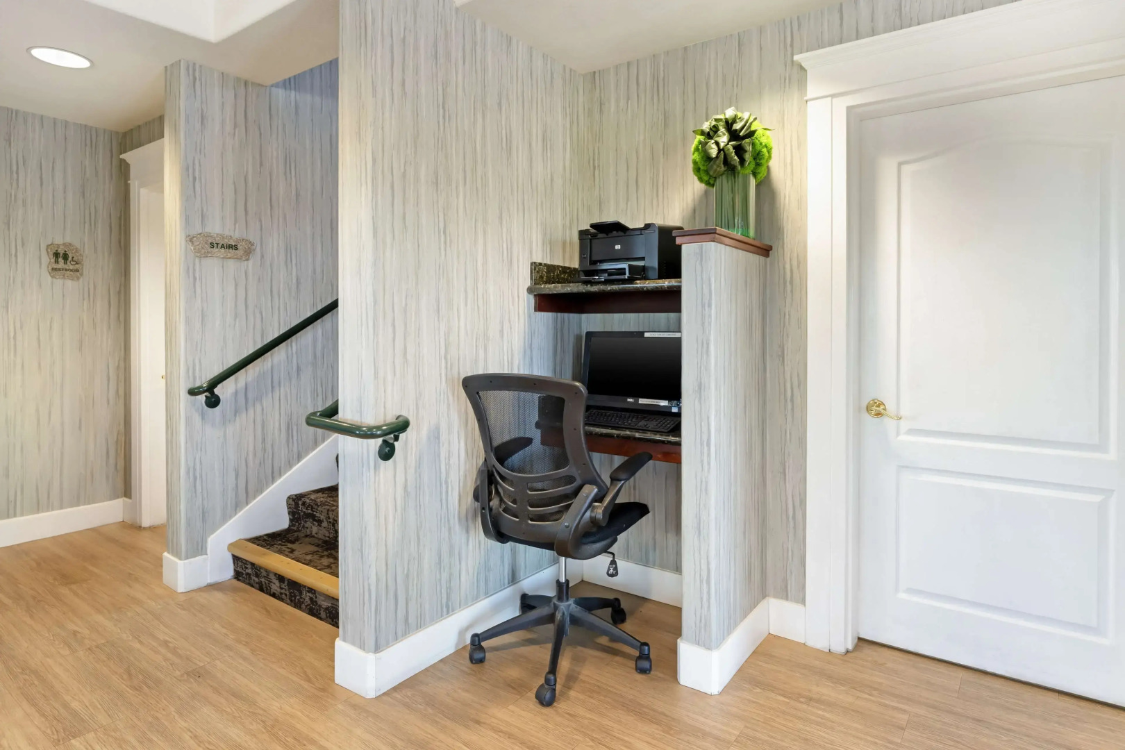 Best Western Cedar Inn & Suites