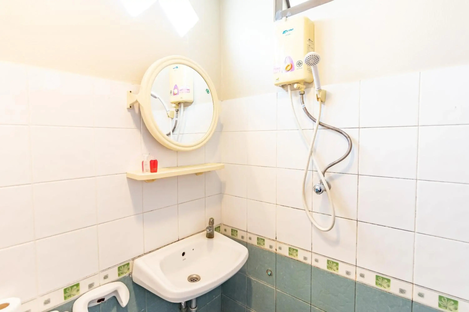 Silver Gold Garden Suvarnabhumi Airport Hotel