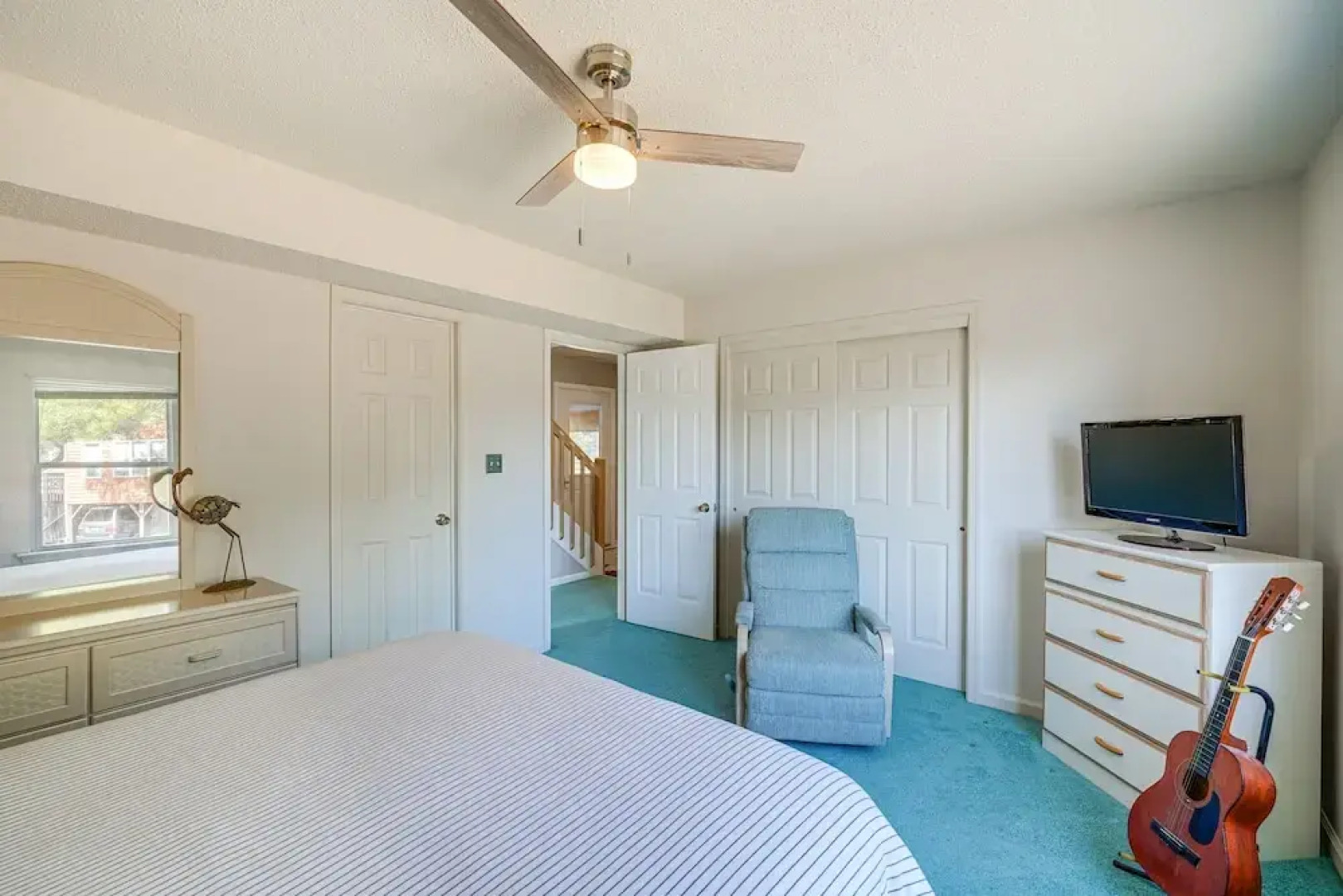 Charming Nags Head Retreat: Half-mi to State Park!