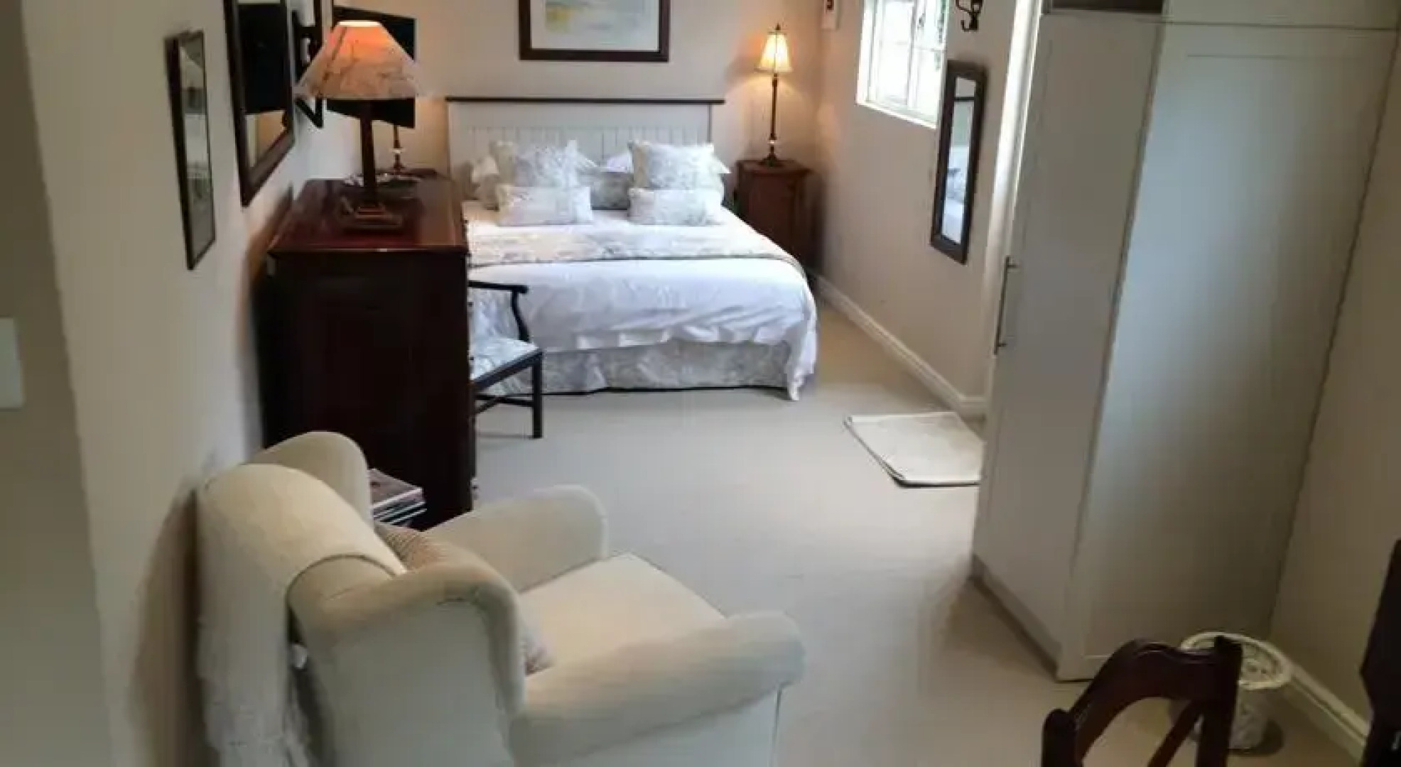 White Linen & Lavender B&B