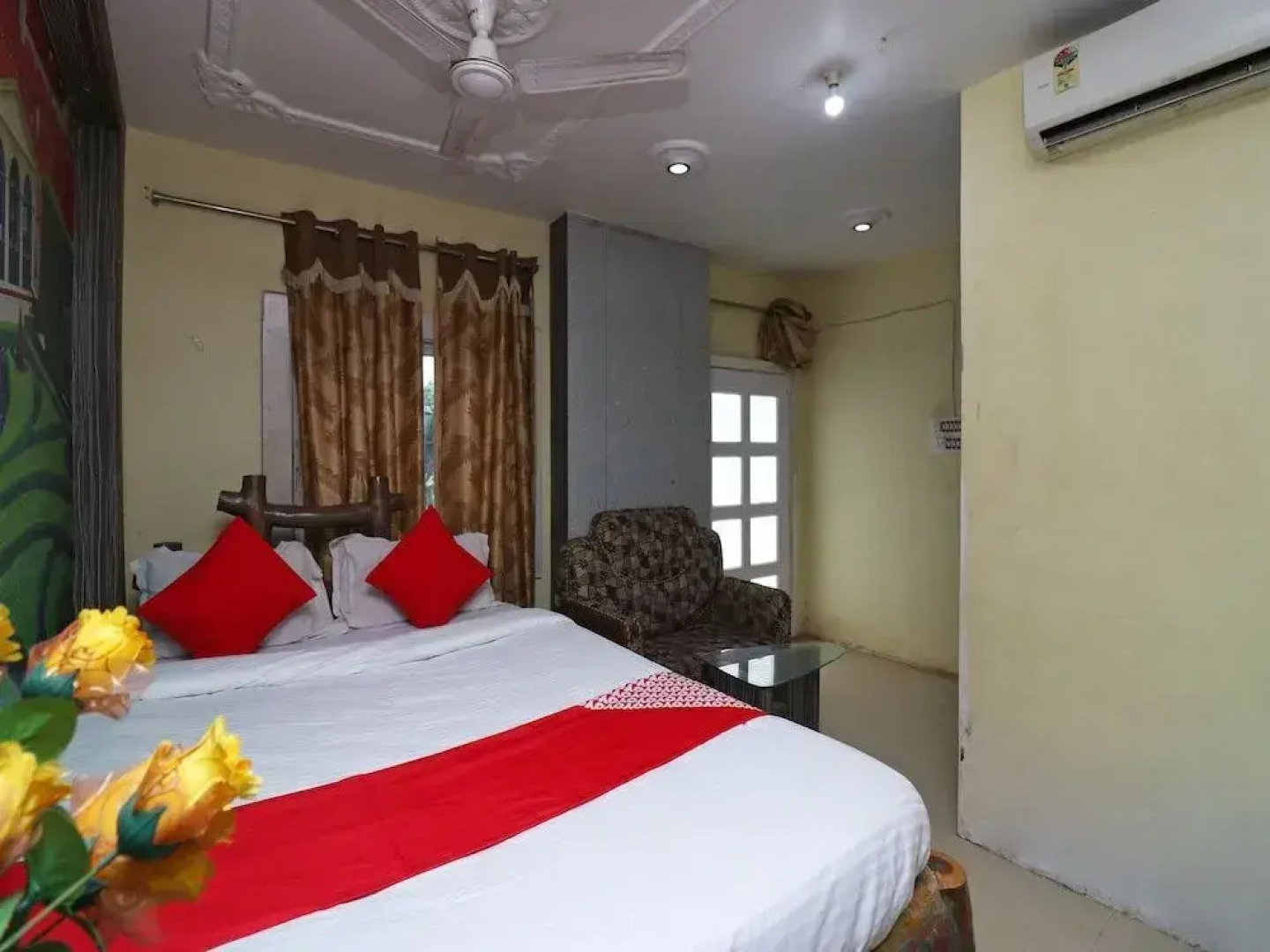 Green Villa by OYO Rooms