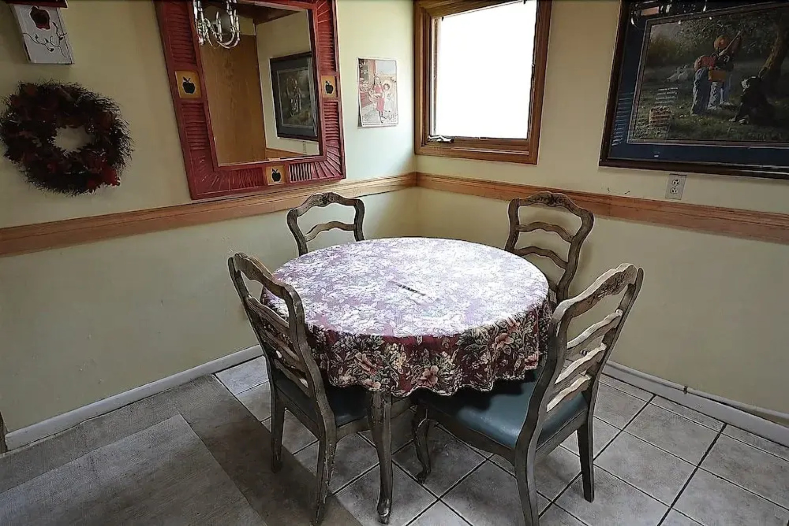 Lady Marmalade's River Cottage - Five Bedroom Cabin