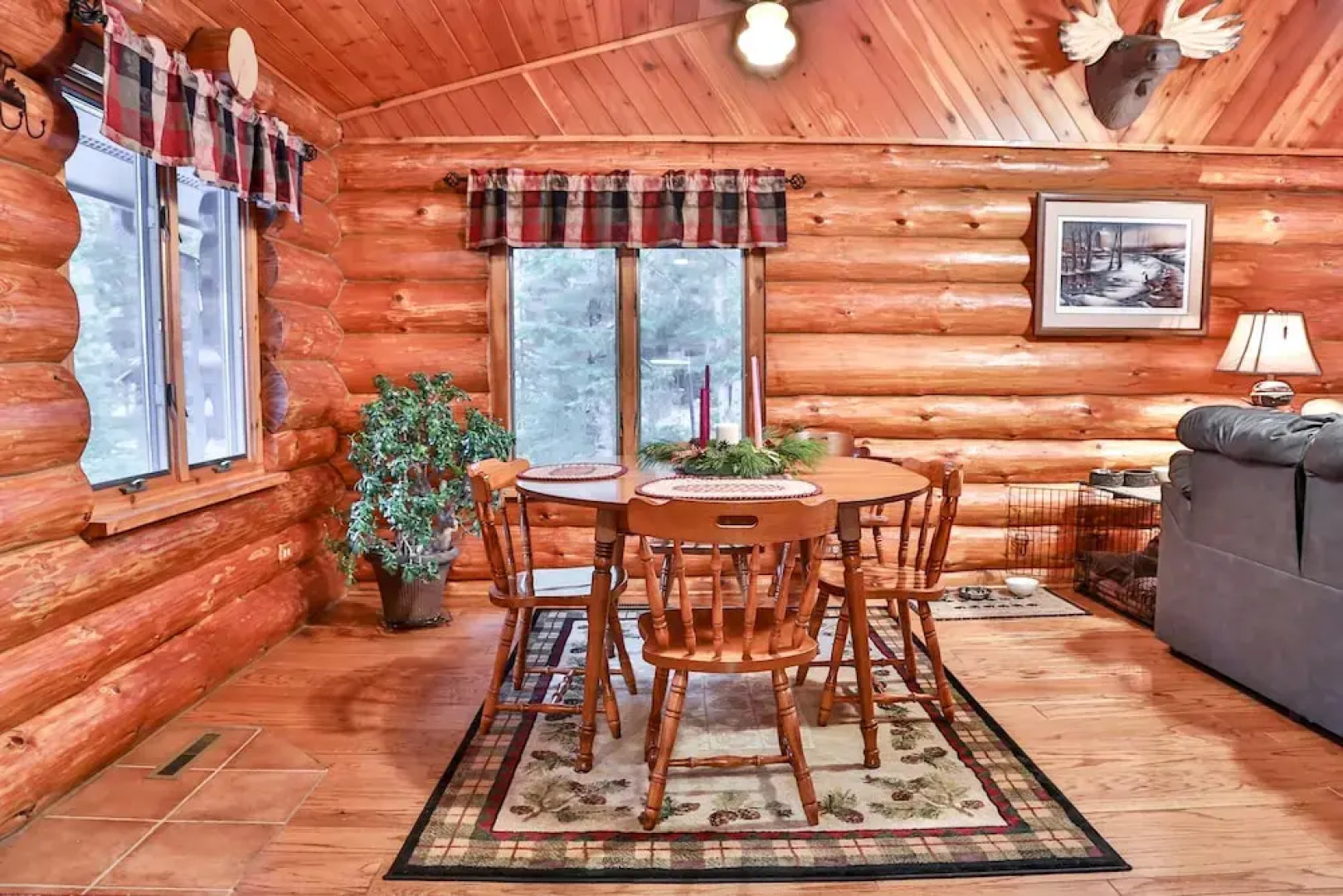 Bear Cave & Cubs Den - 4 Br Cottage