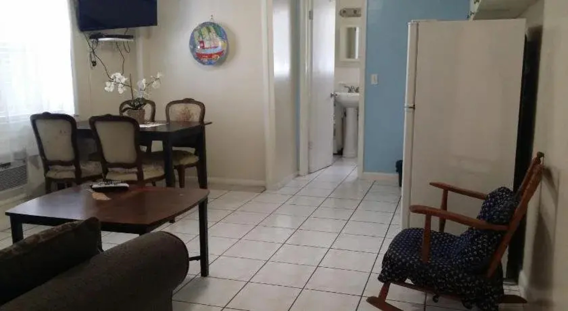 Eamon James Apartments & Suites