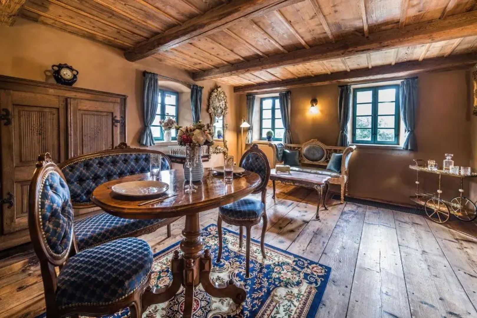 RESORT KOVÁRNA - Frýdštejn - stylové ubytování, luxusní wellness, zážitková restaurace