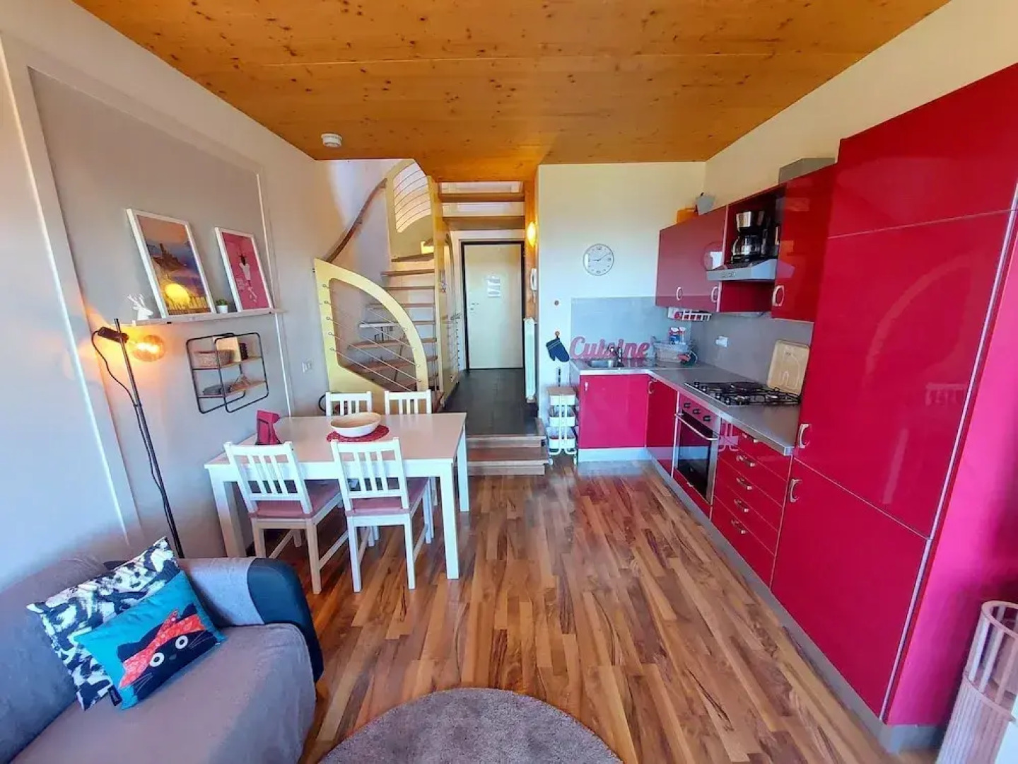 Red Villa With Shared Pool and Private Garden is the new Black on Lake Garda