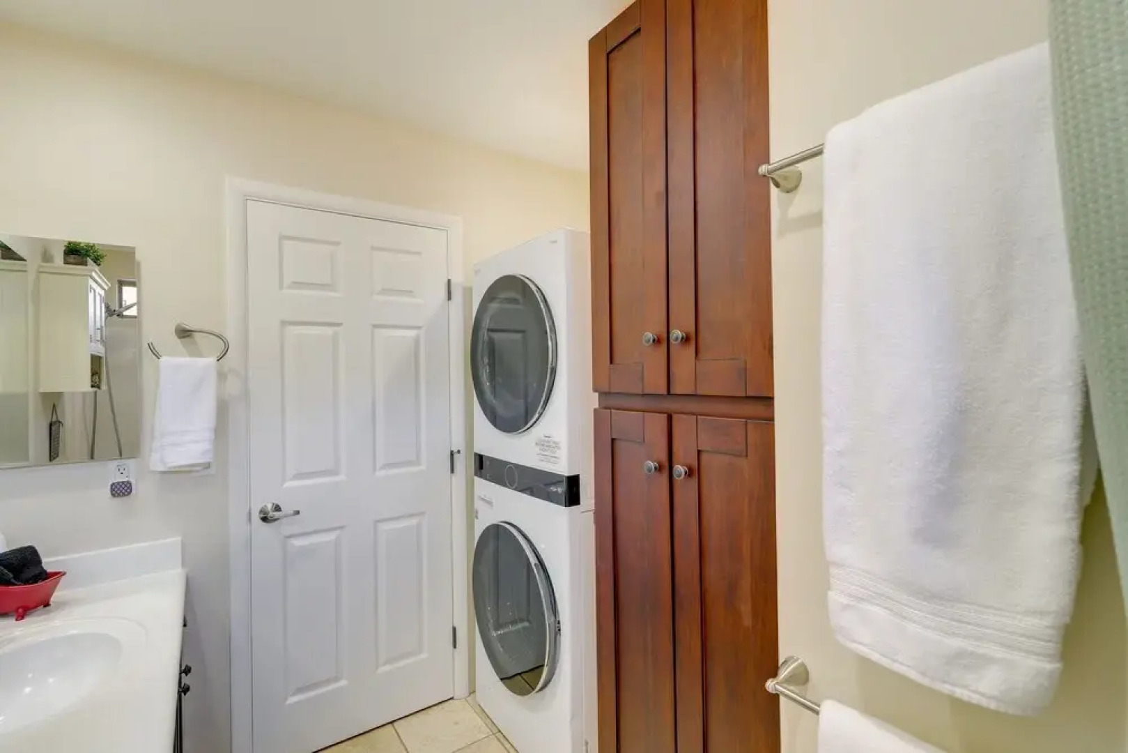 Payson Home w/ Yard, Fire Pit: 2 Mi to Downtown!