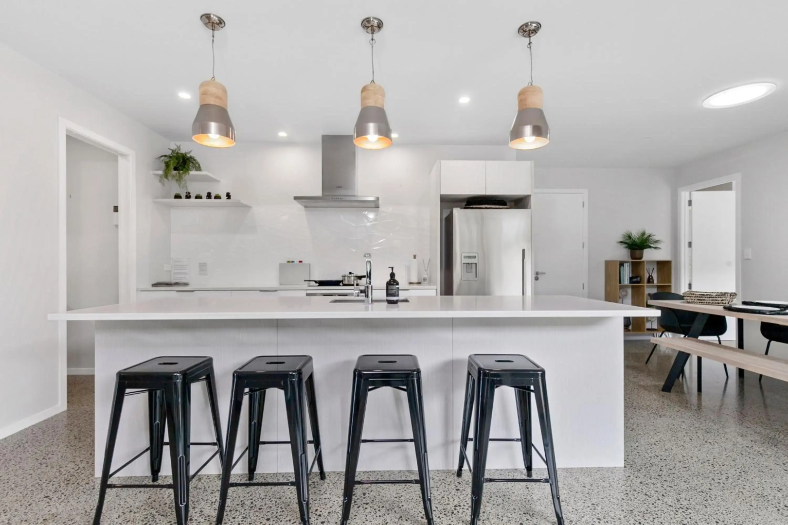 Stylish Villa Escape - Matakana Holiday Home