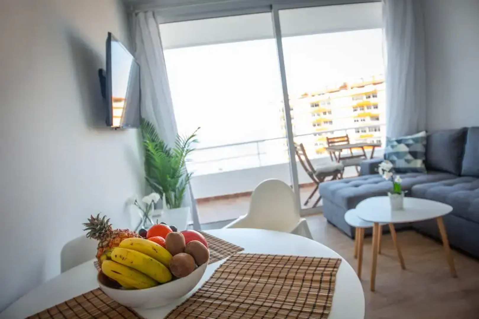 Endless Summer Apartment, Fresh Style and Sea Views