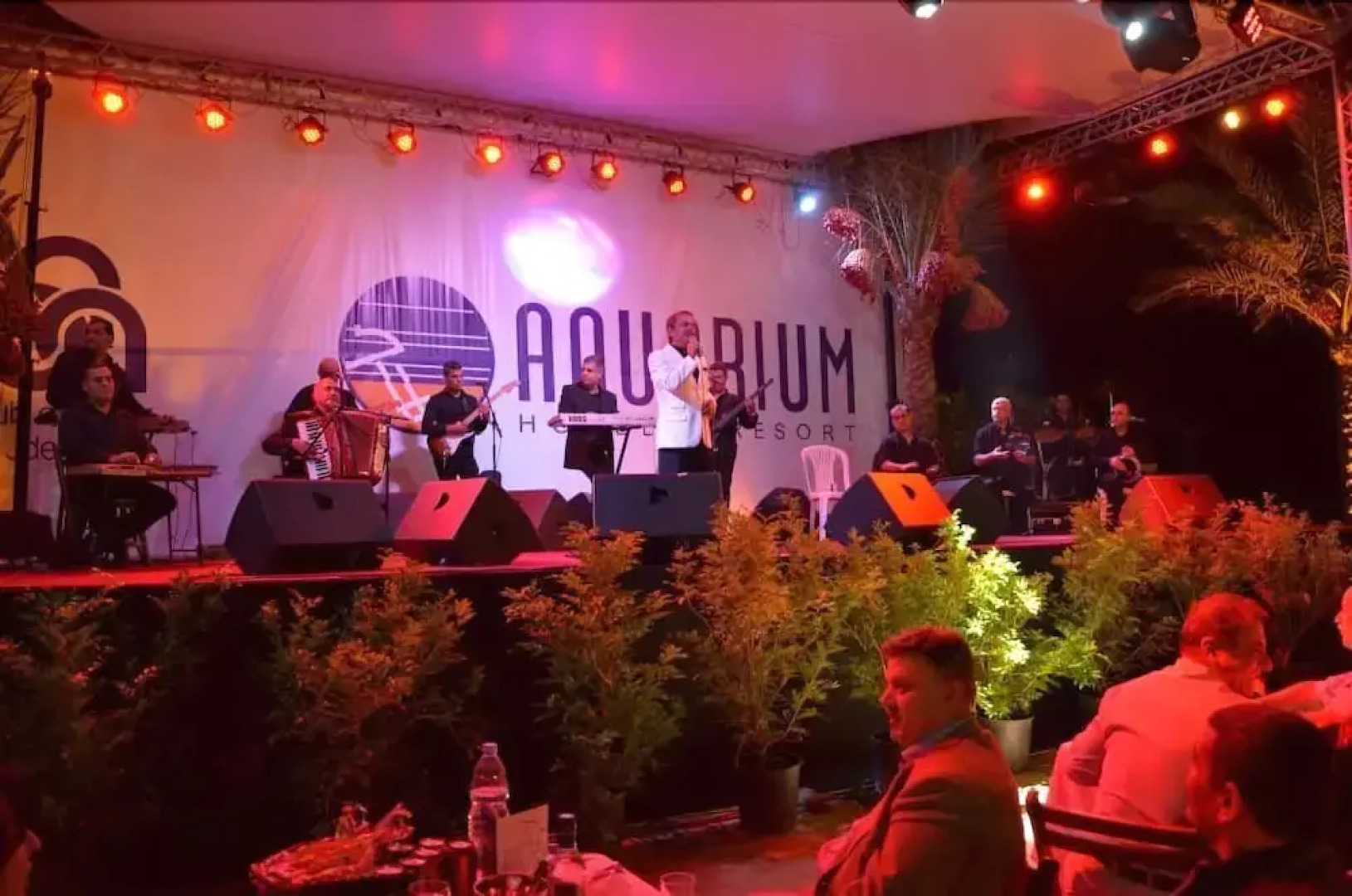 Aquarium Hotel & Resort