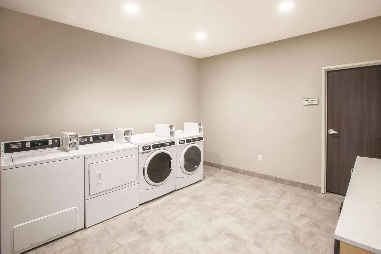 La Quinta Inn & Suites by Wyndham Tulsa Broken Arrow