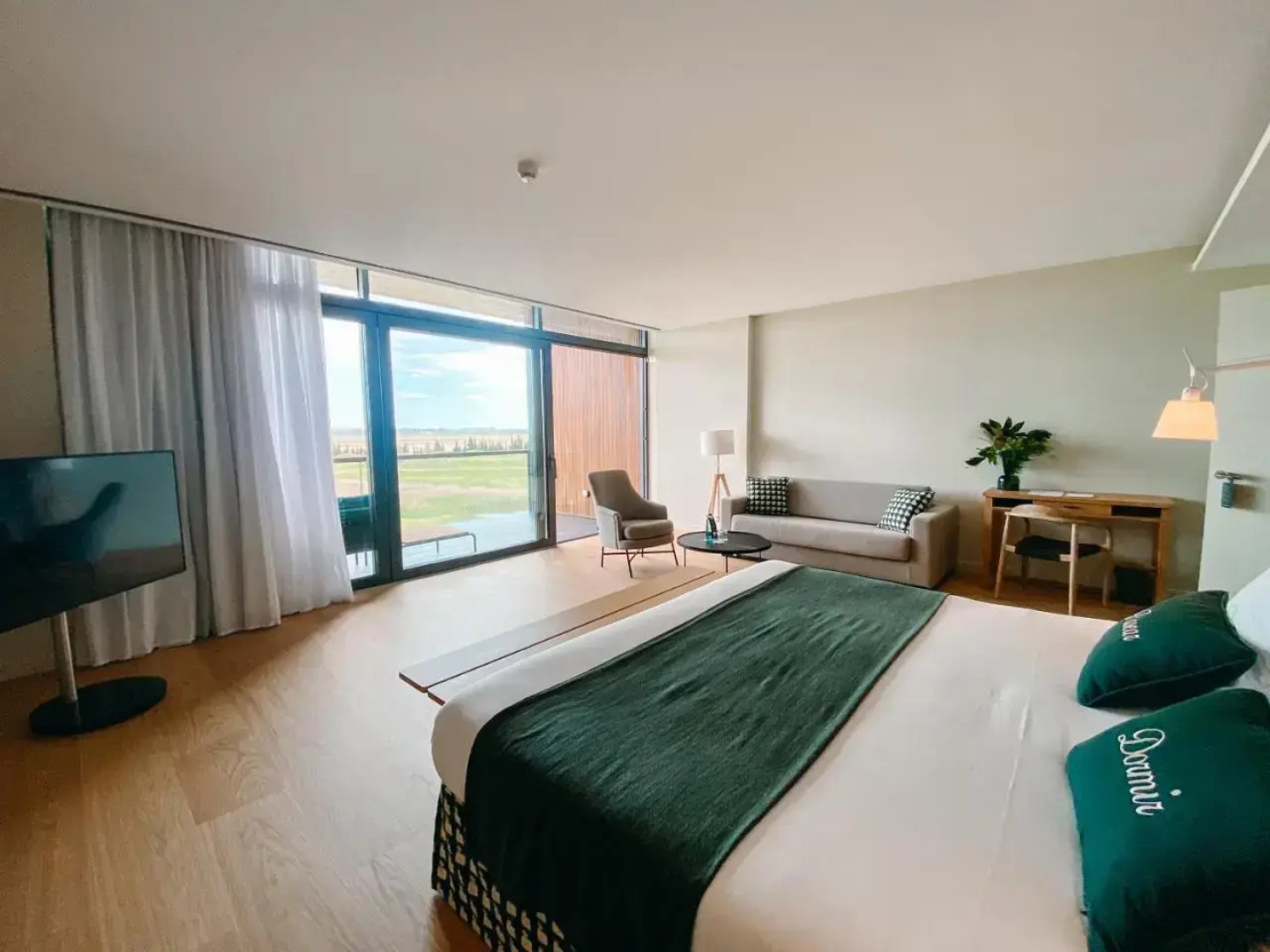 Emporda Golf Hotel And Spa