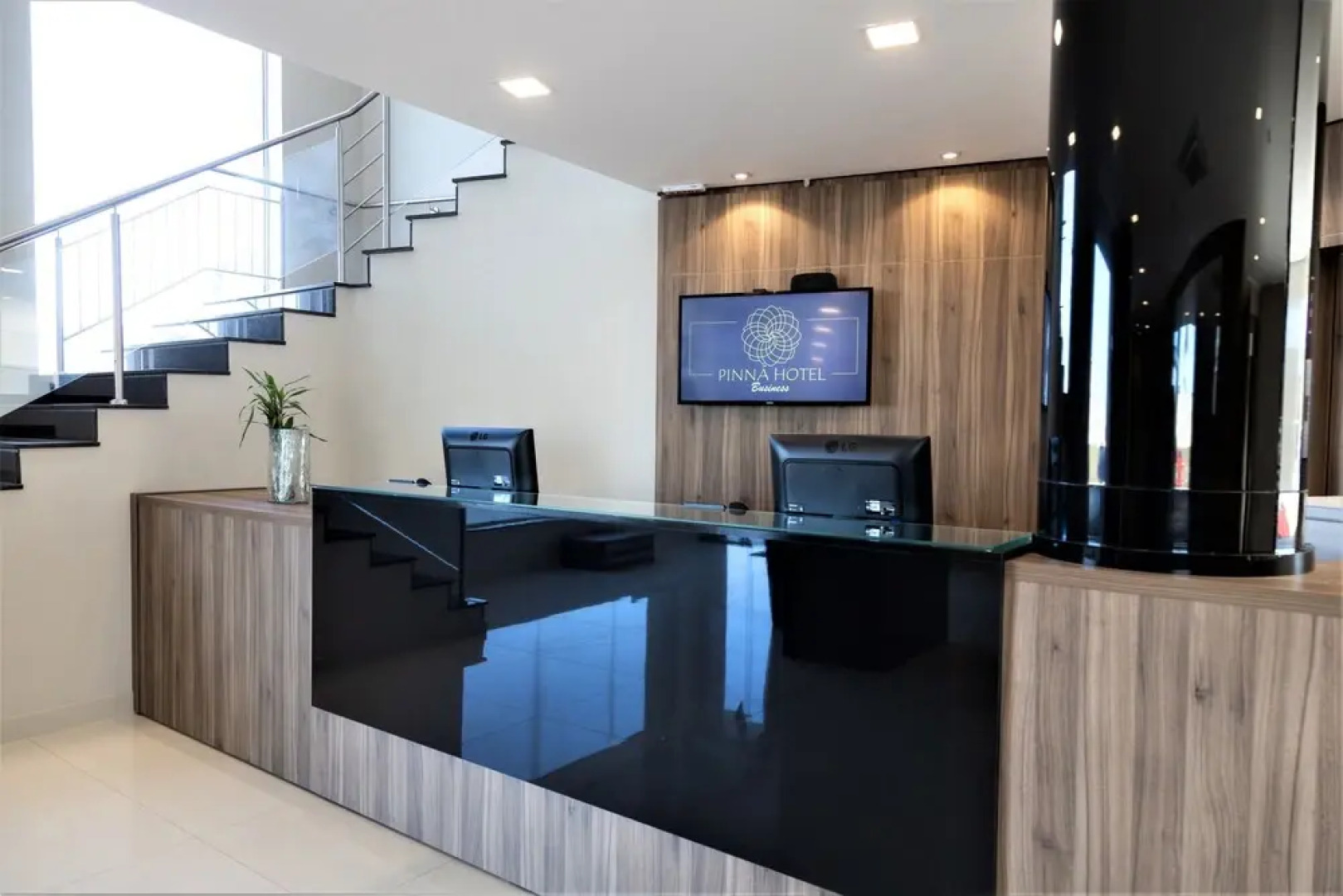 Pinna Business Hotel