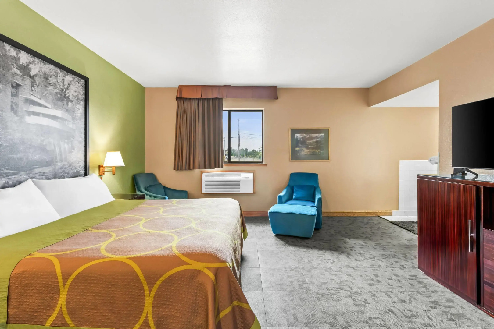 Super 8 by Wyndham Uniontown PA