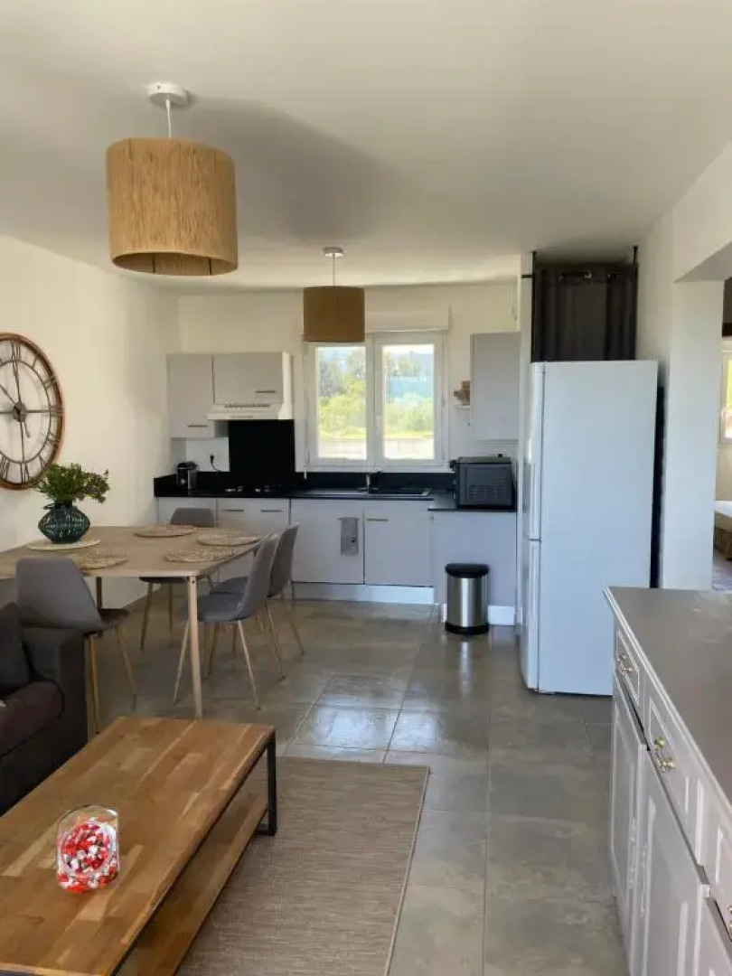 Bel appartement climatisé, vue mer
