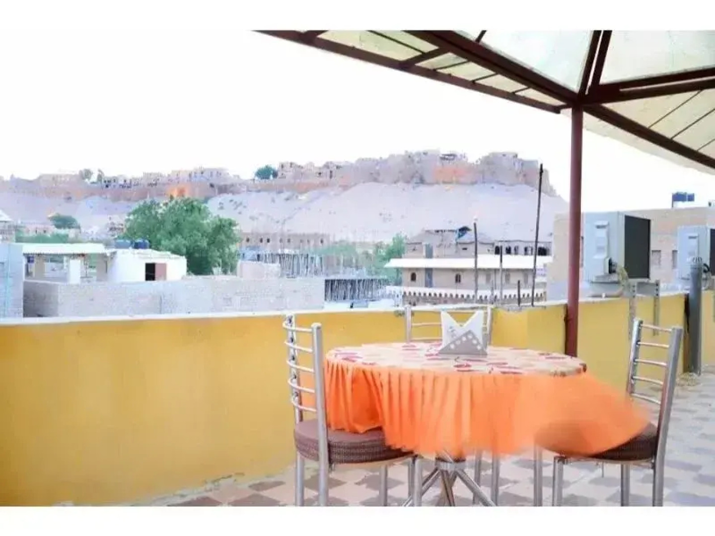 Vista Rooms at Gadisar Road