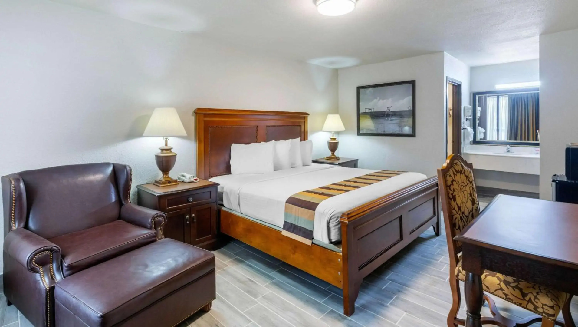 Magnuson Grand Hotel & Conference Center Tyler