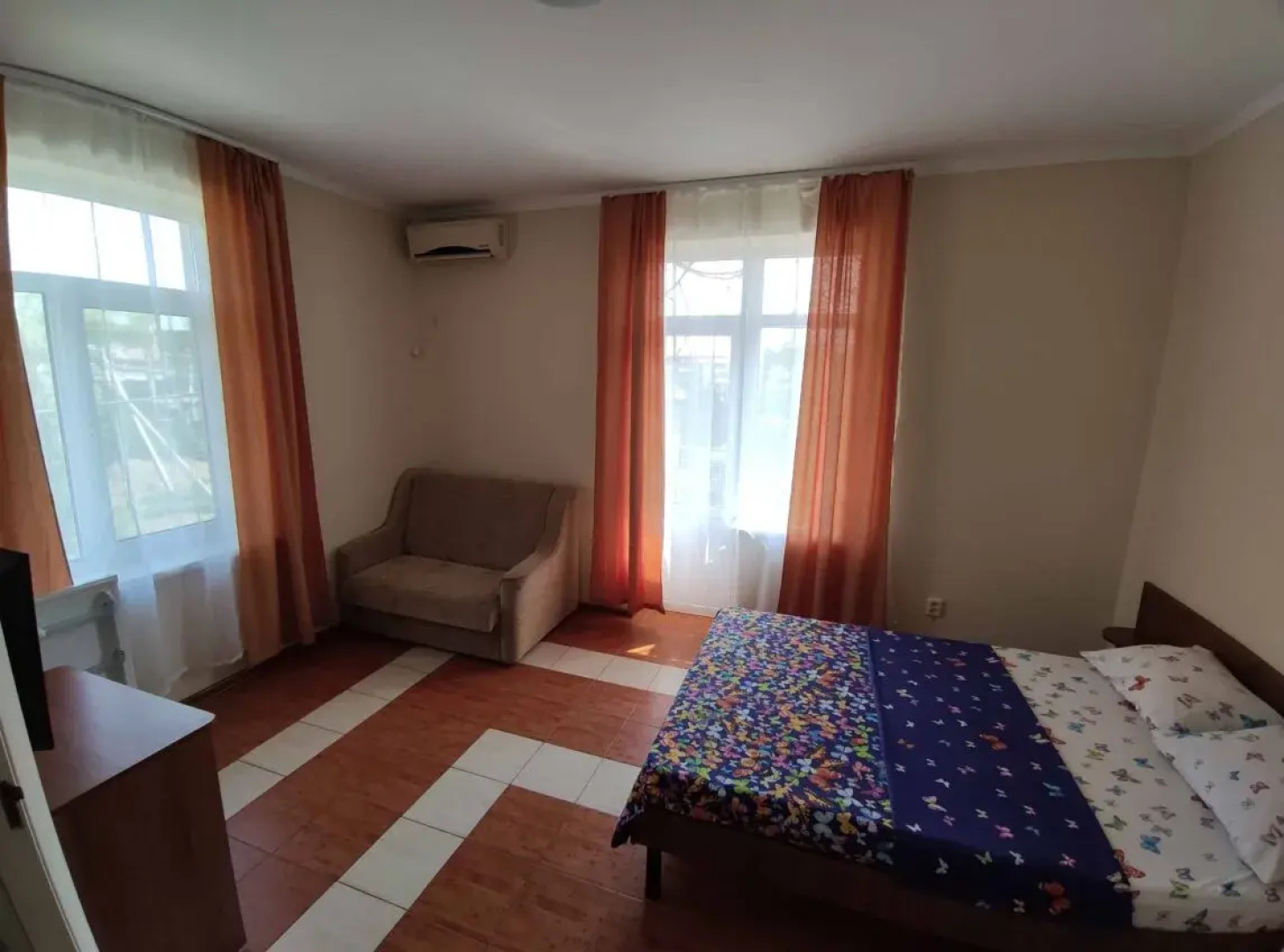 Batterflyaj Mini-hotel