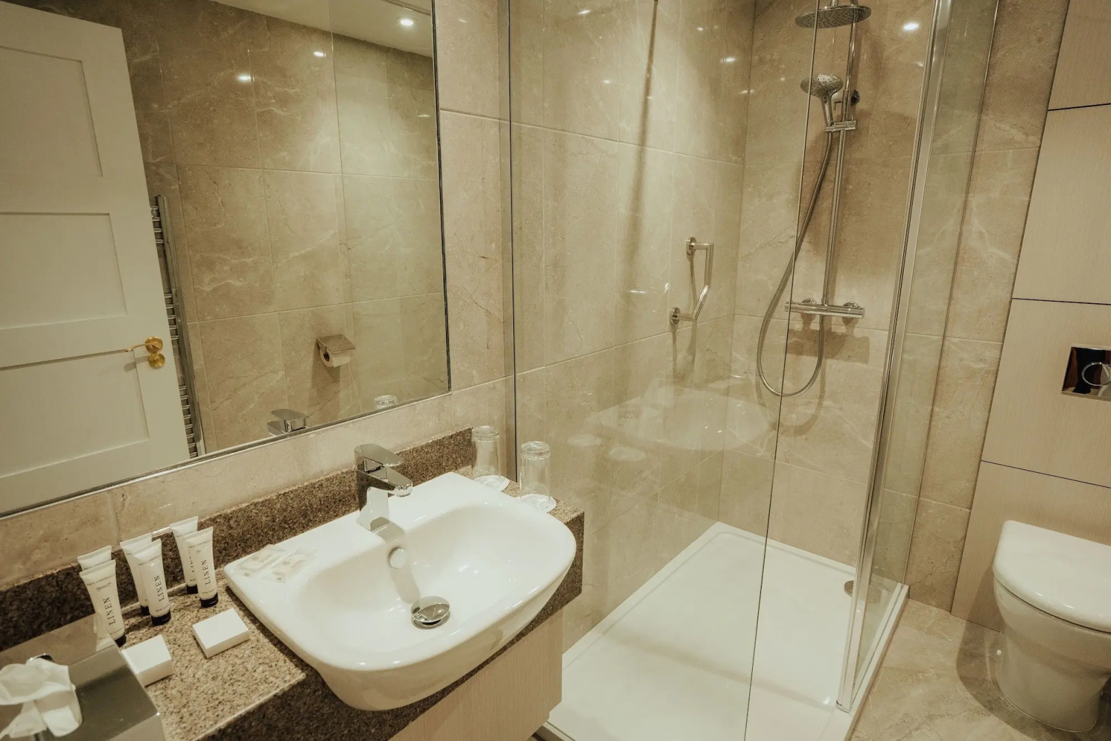 Dunadry Hotel and Gardens