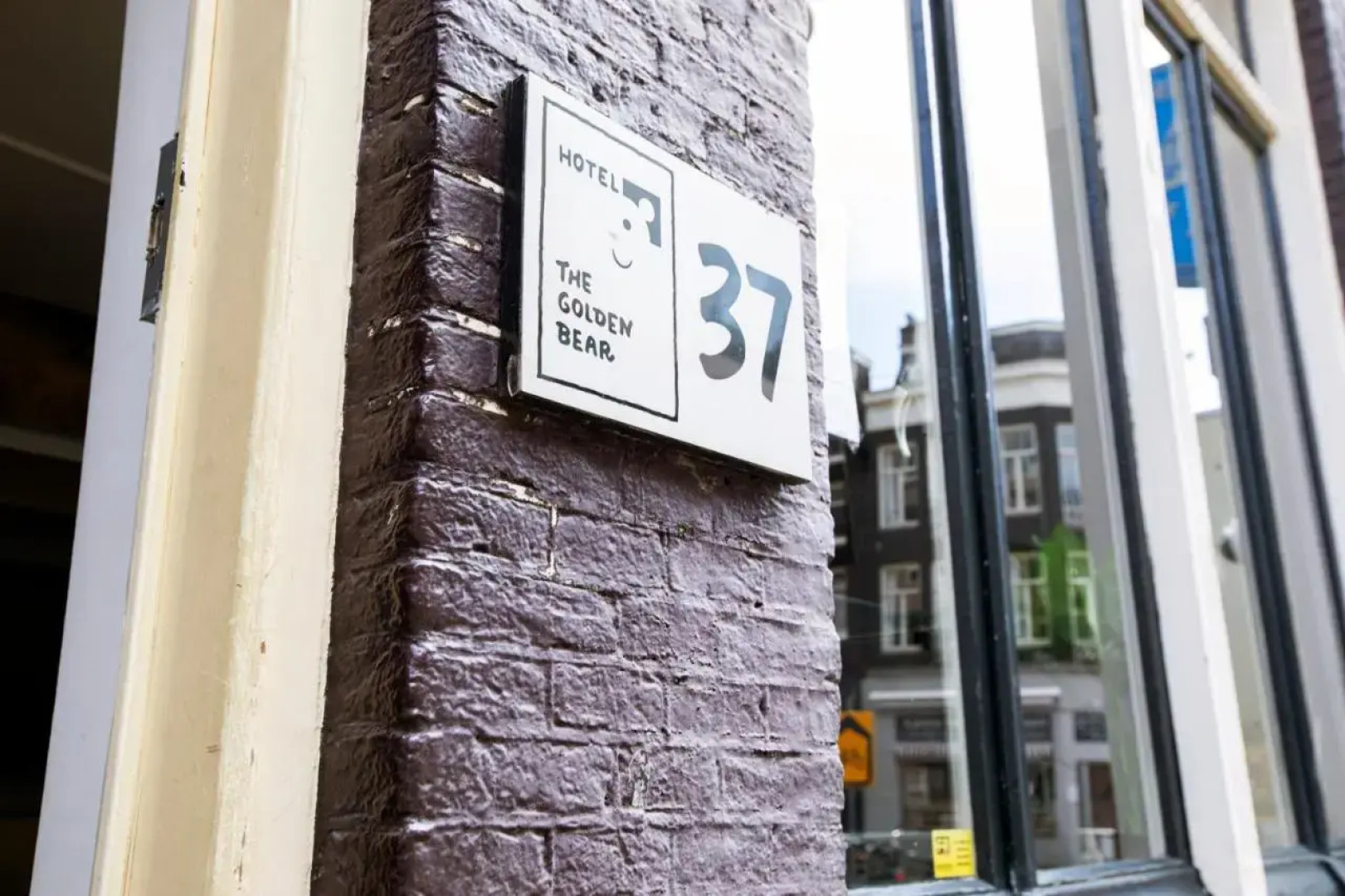 Quentin Hotel Golden Bear