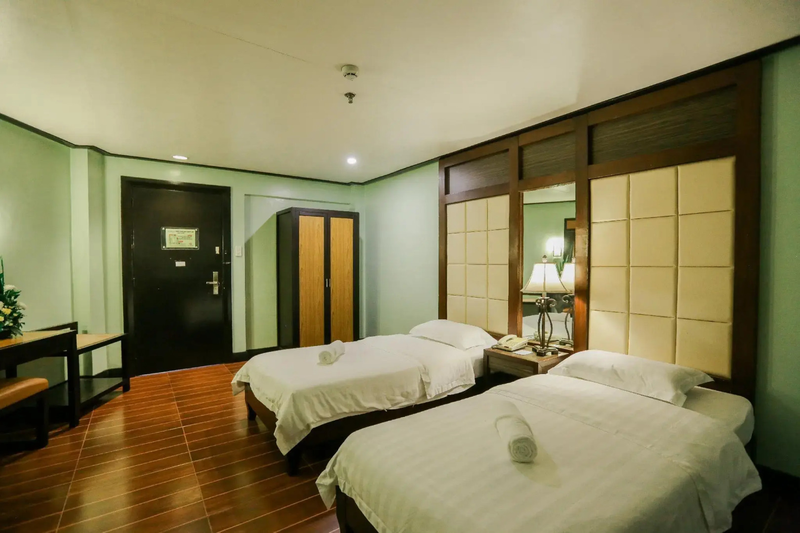 Bacolod Business Inn