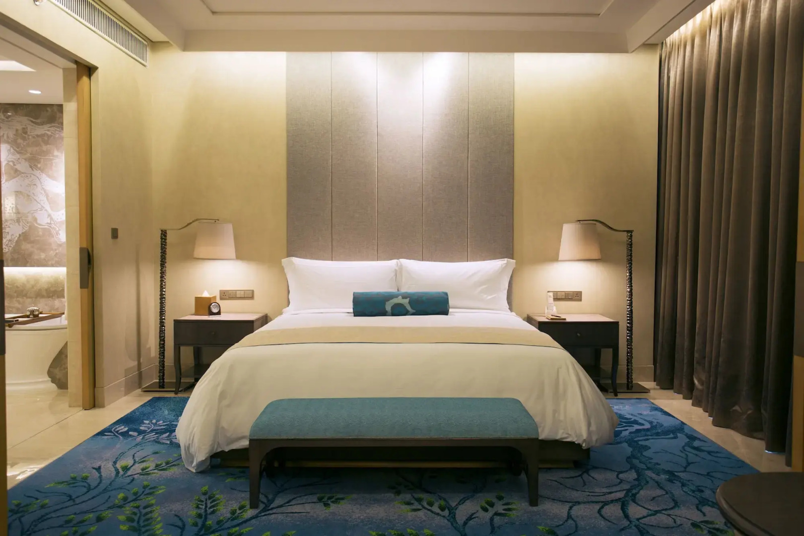 Отель Raffles Jakarta