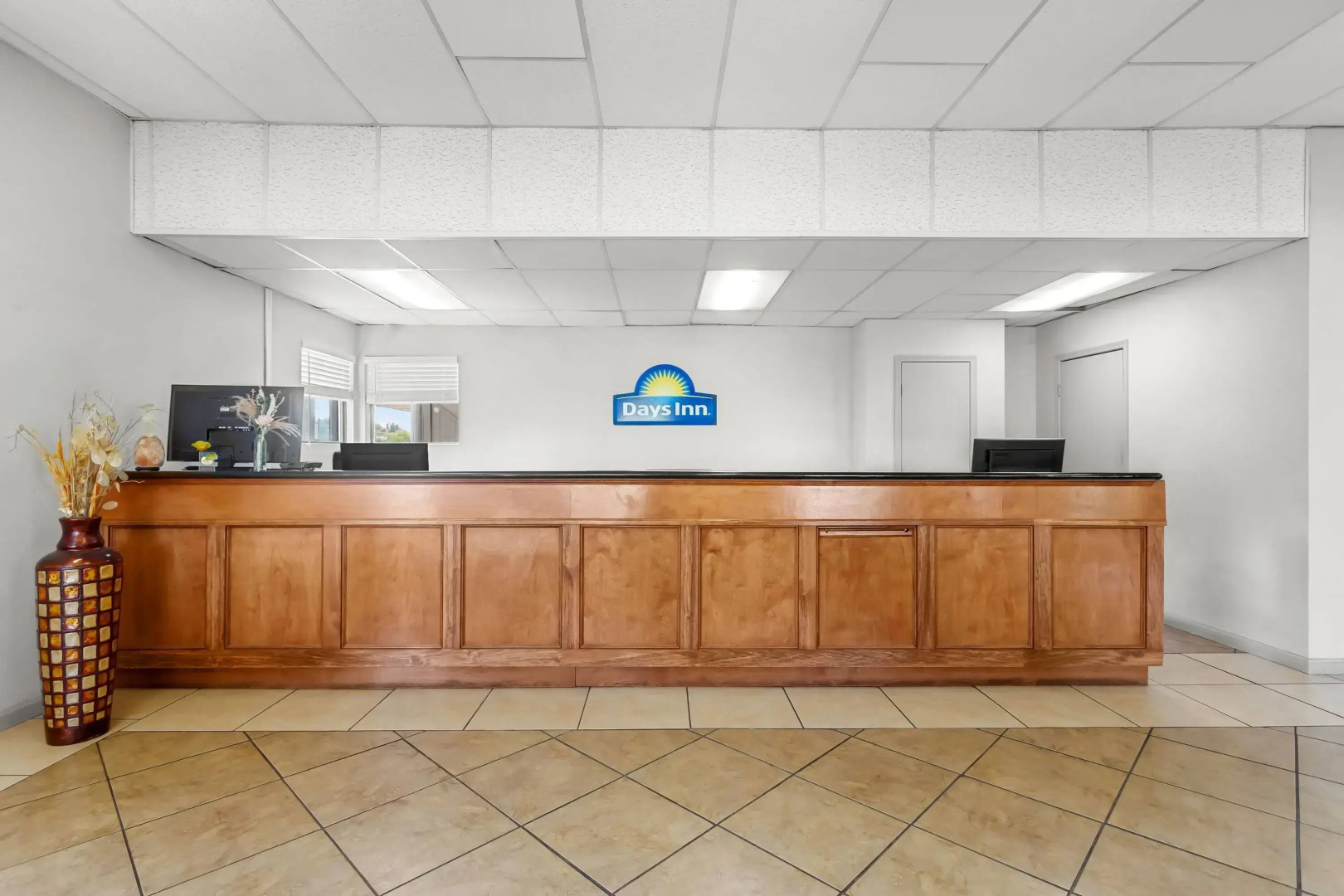 Days Inn by Wyndham Huntington