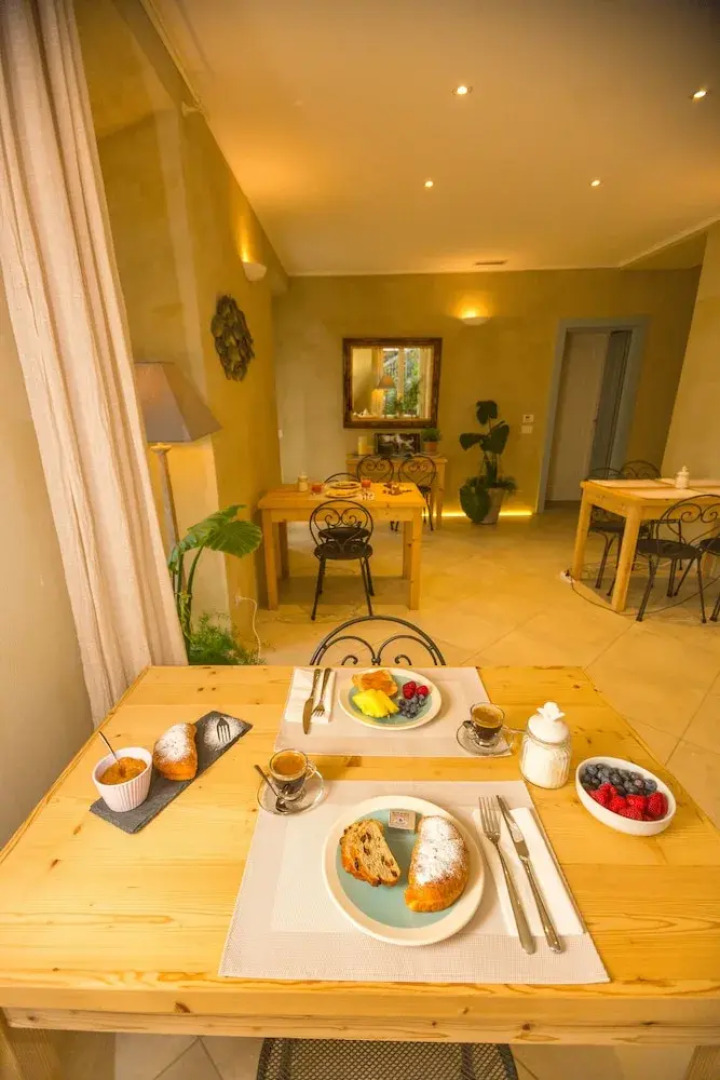 White Lilac romantic B&B adults only