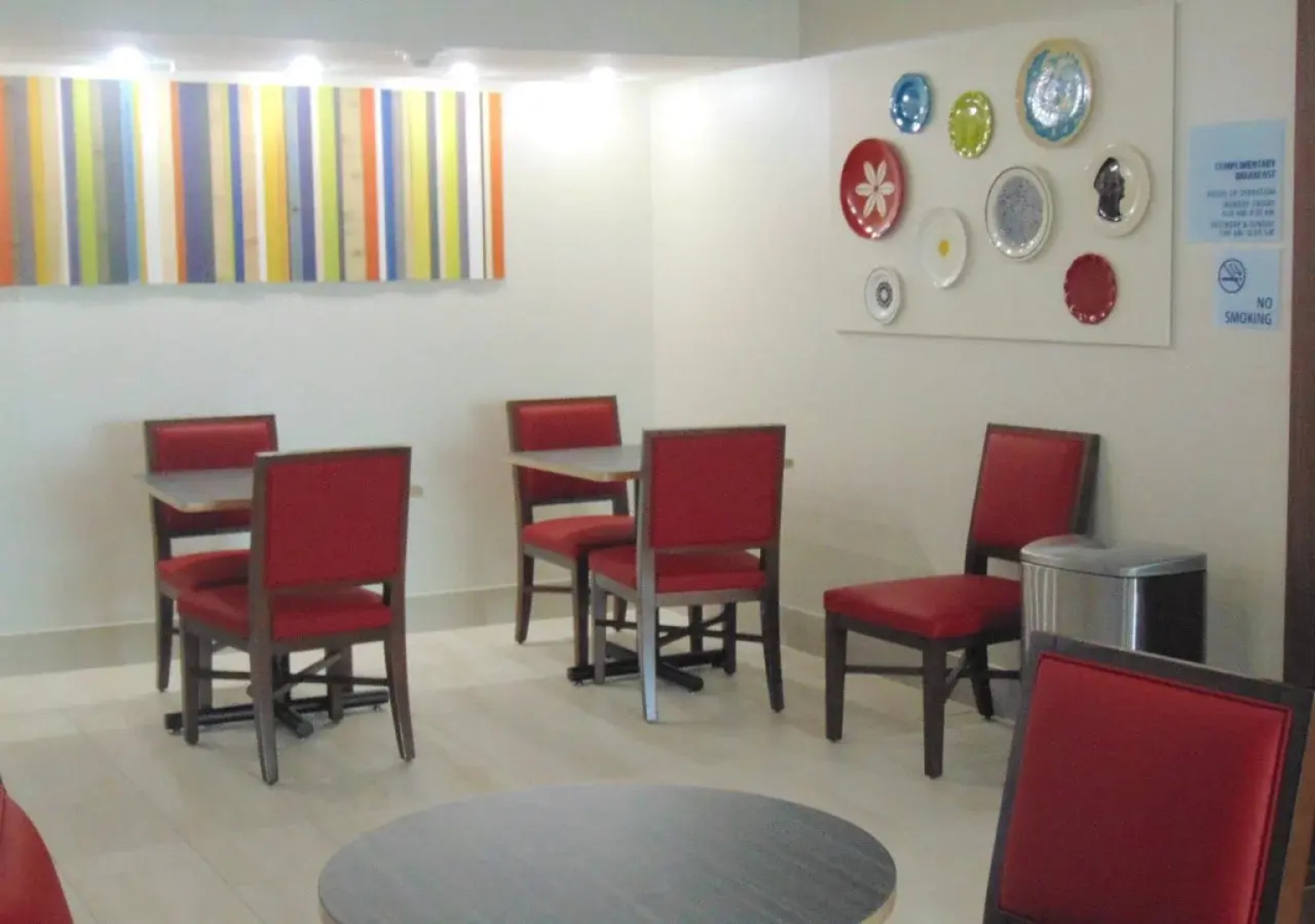 Holiday Inn Express & Suites Wapakoneta by IHG