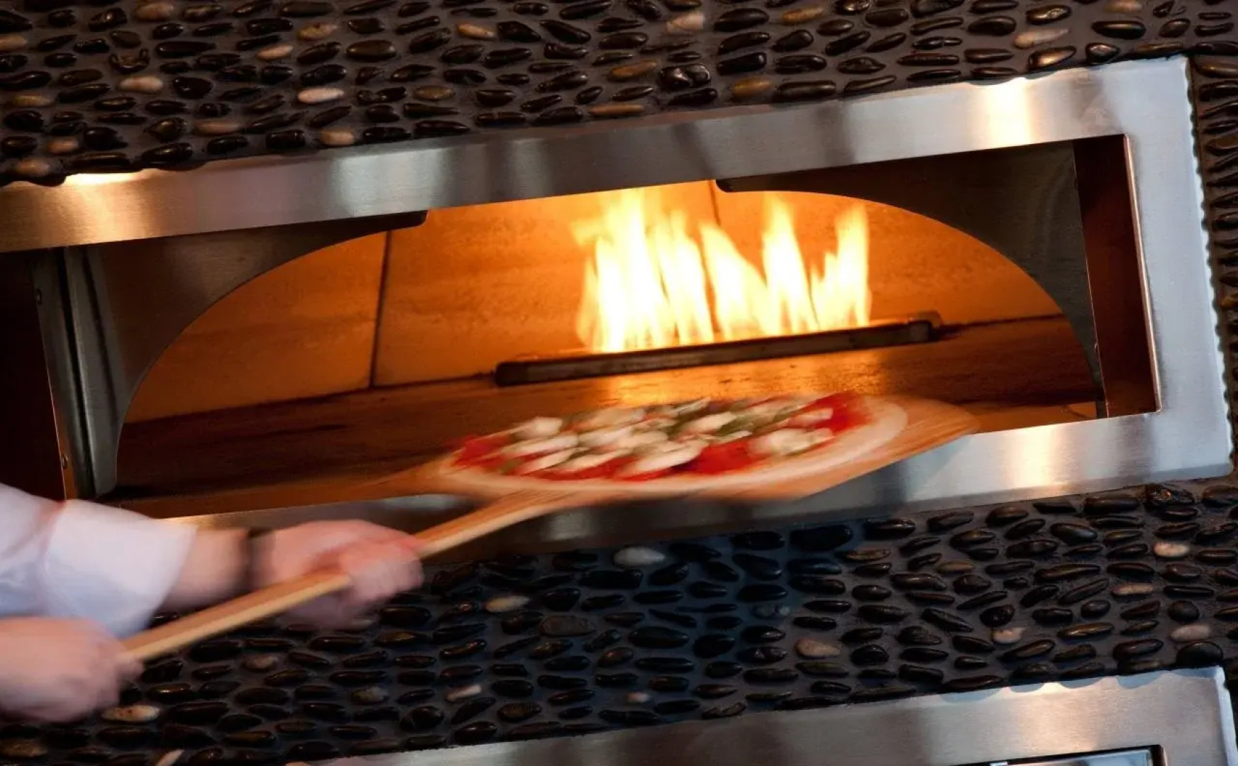 Renaissance by Marriott Boston Patriot Place Hotel