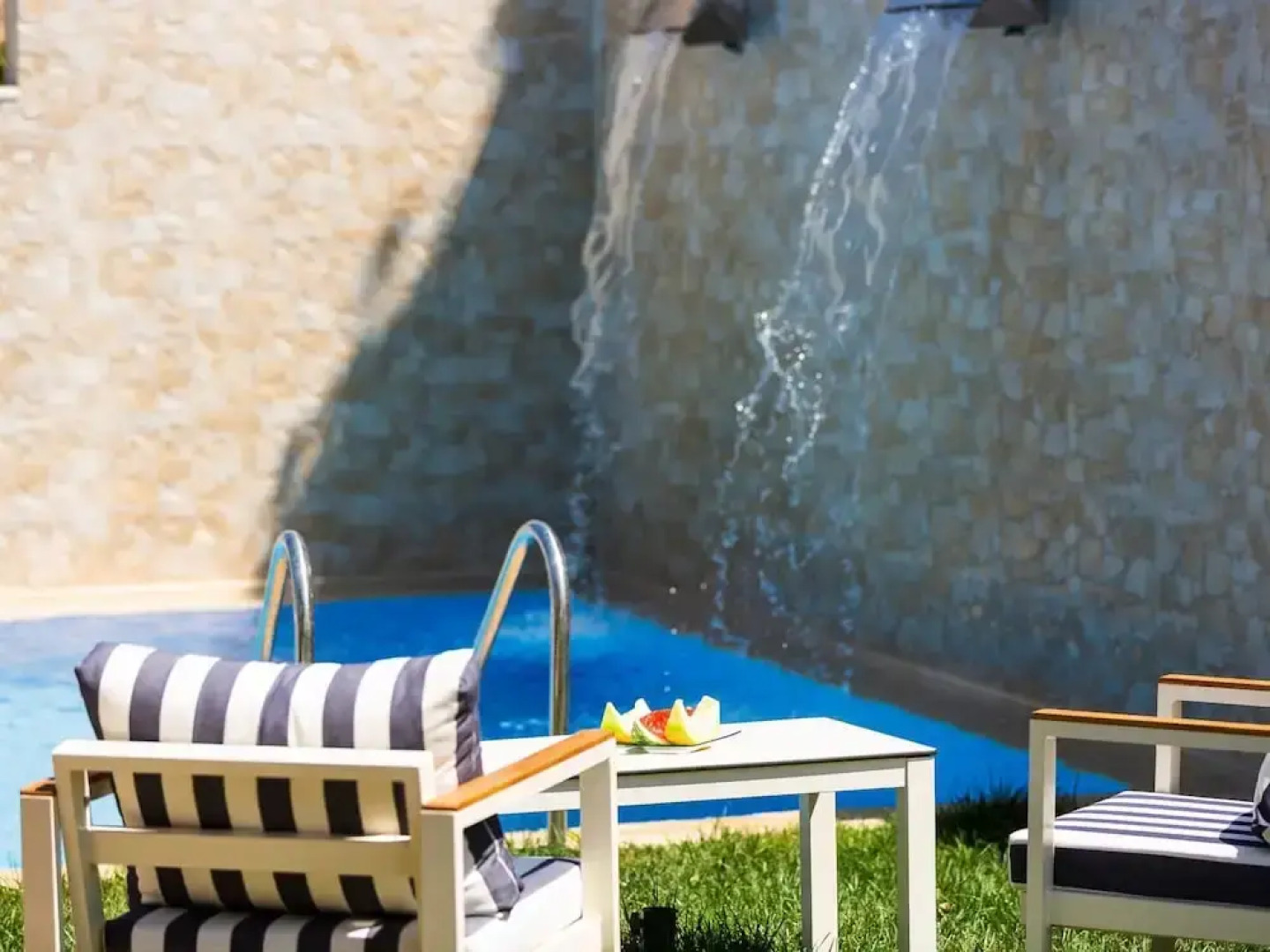 Villa in Crete With Private Pool & Beaches Nearby