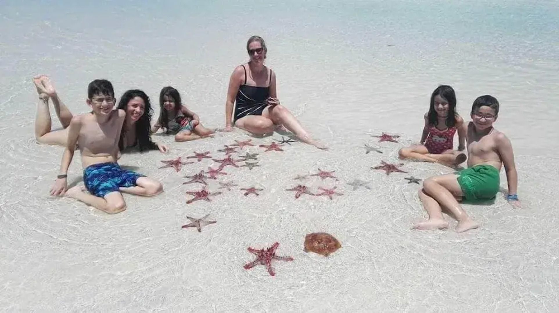 Baraka Aquarium Bungalows