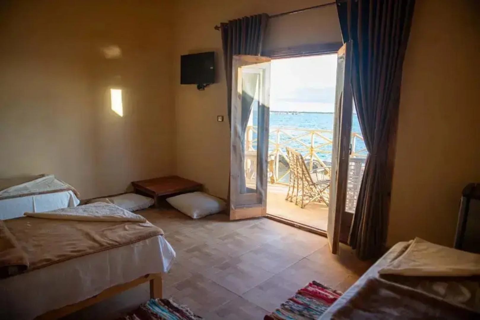 Taghaghien Island Resort