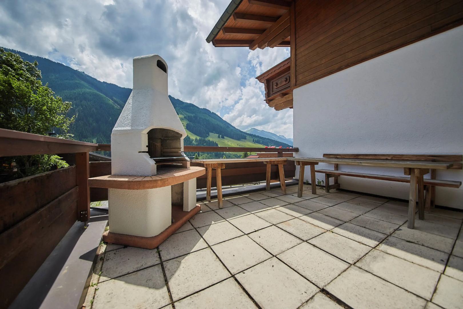 Delfi Ski & Bike Apartments