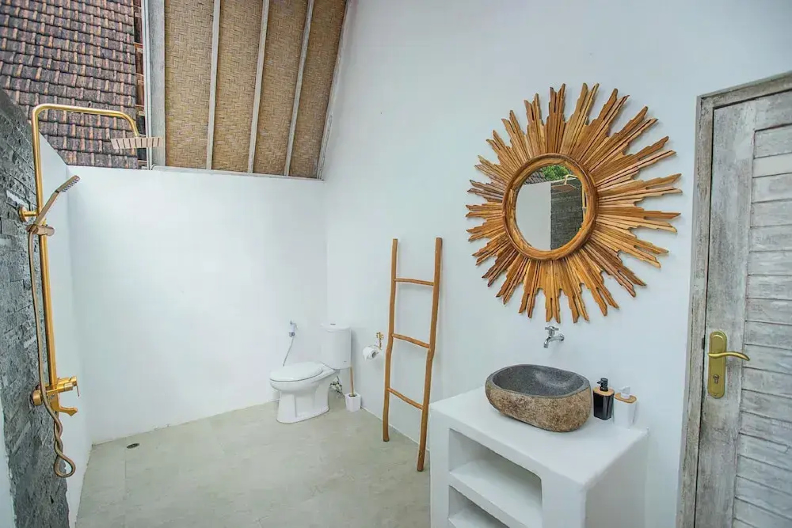 Sunset House Ceningan