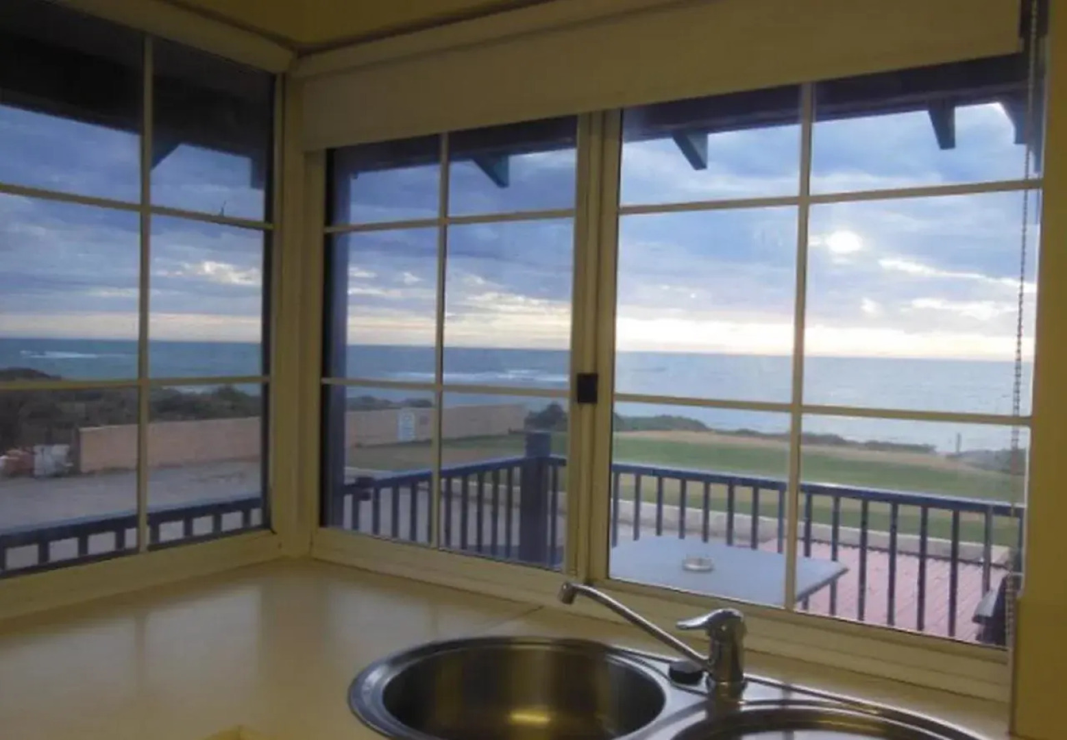 Seaspray Beach Holiday Park