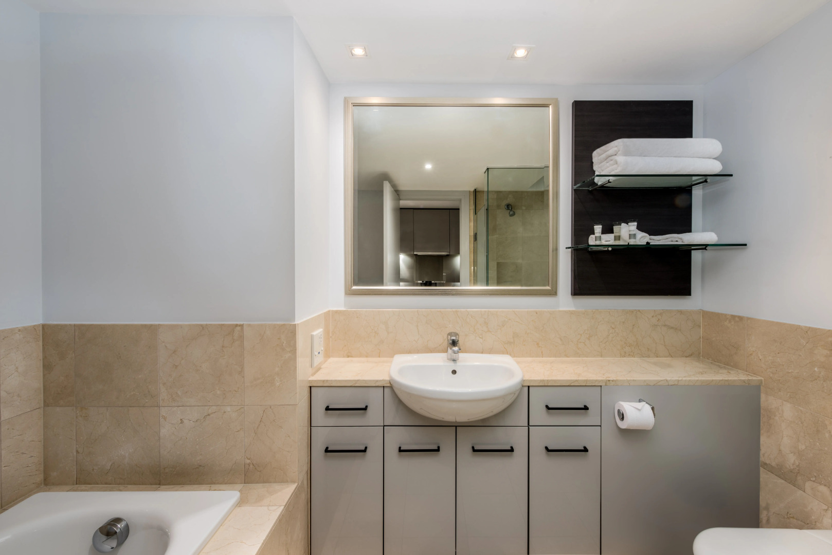 Avani Auckland Metropolis Residences