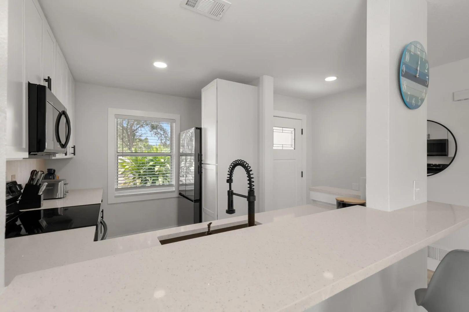 Relaxing 2BR Florida Home Close to Beach