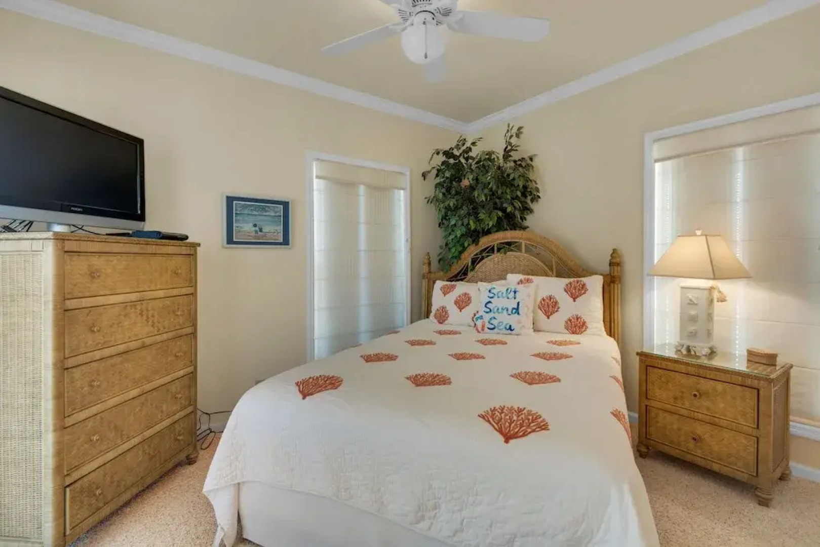 Jen's Creole 4 Bedroom Townhouse by RedAwning