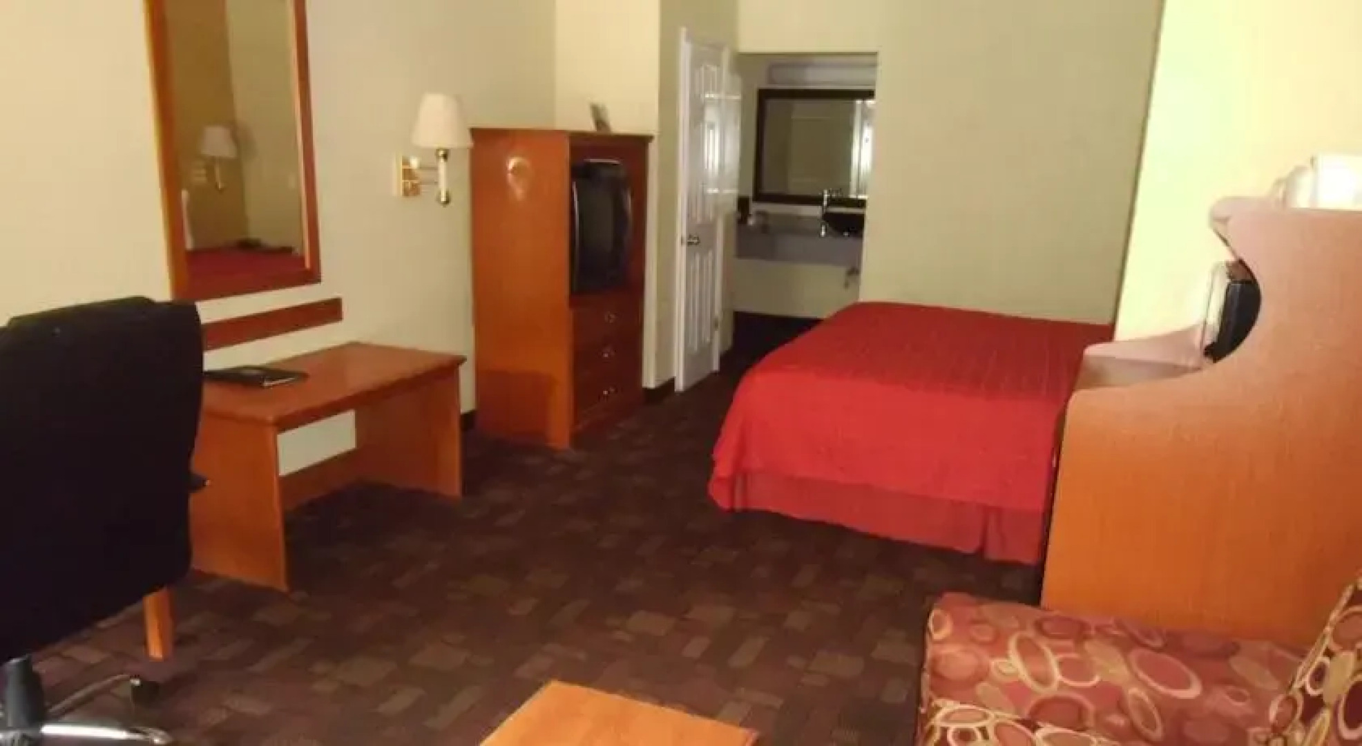 Guesthouse Inn and Suites