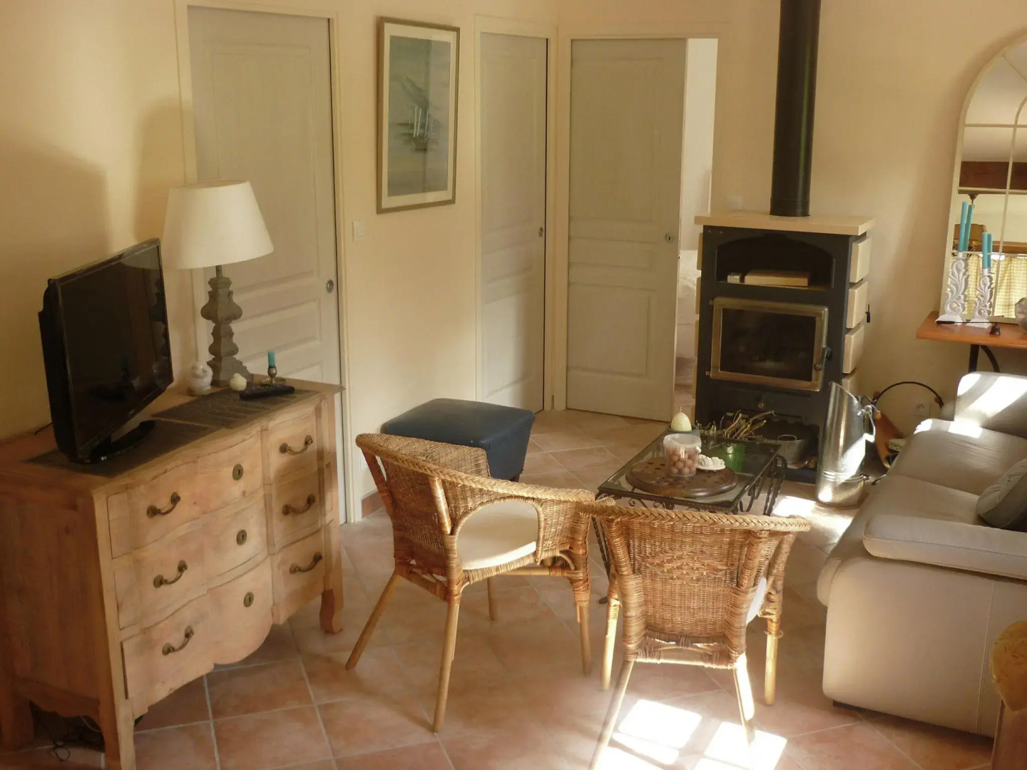 Traditional Holiday Home with Garden in Dampsmesnil