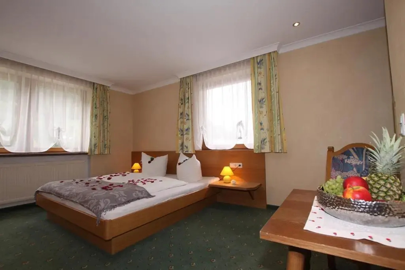 St. Lukas Apartments