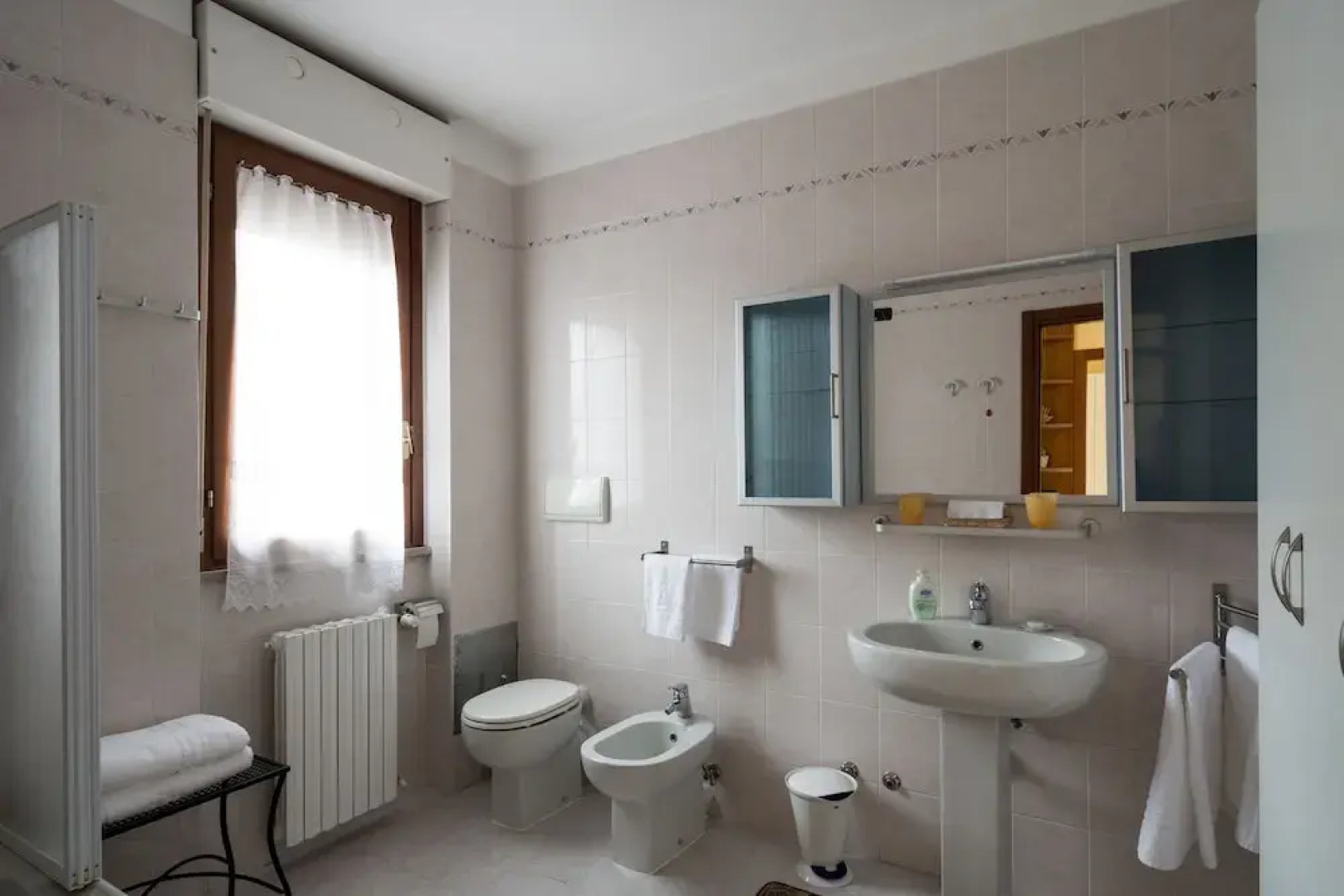 Cozy Penthouse Holiday House