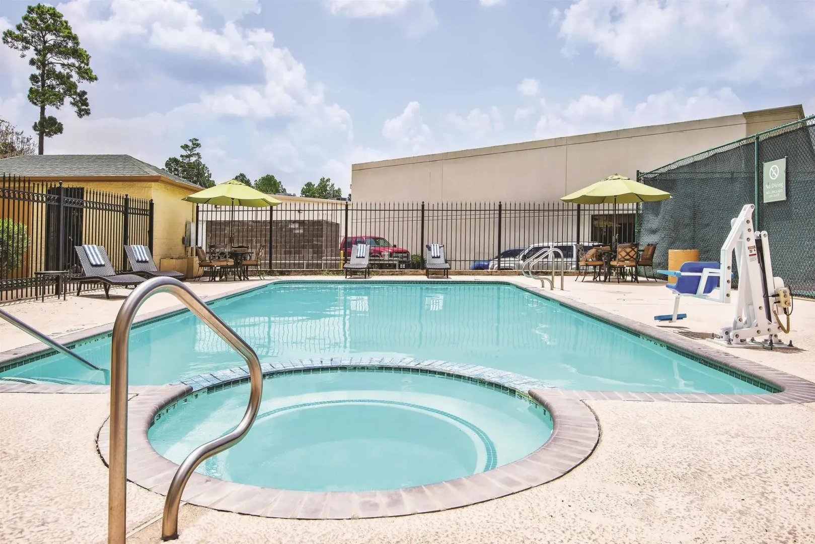 La Quinta Inn and Suites The Woodland South