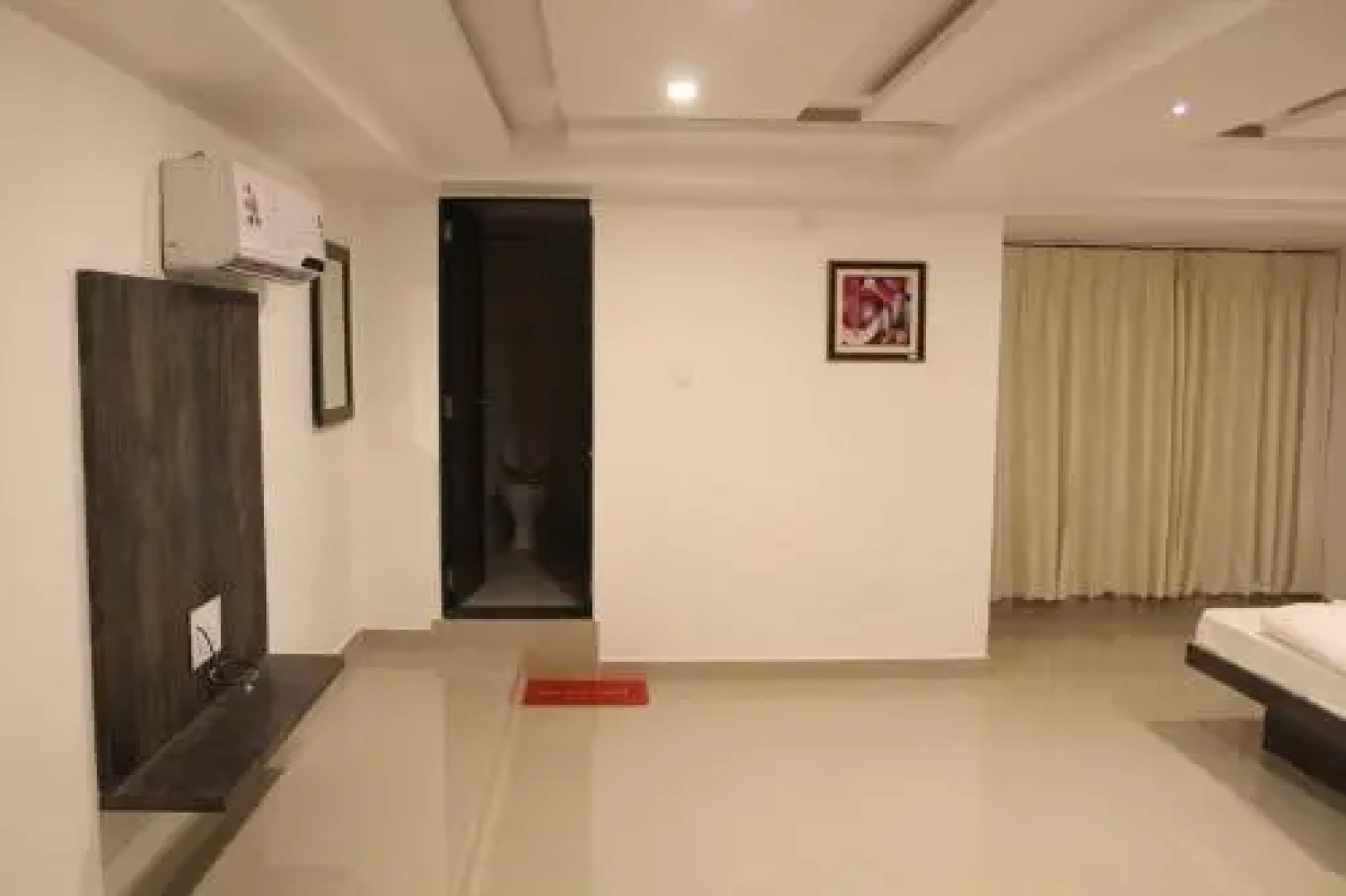 Hotel The Grand Bansari