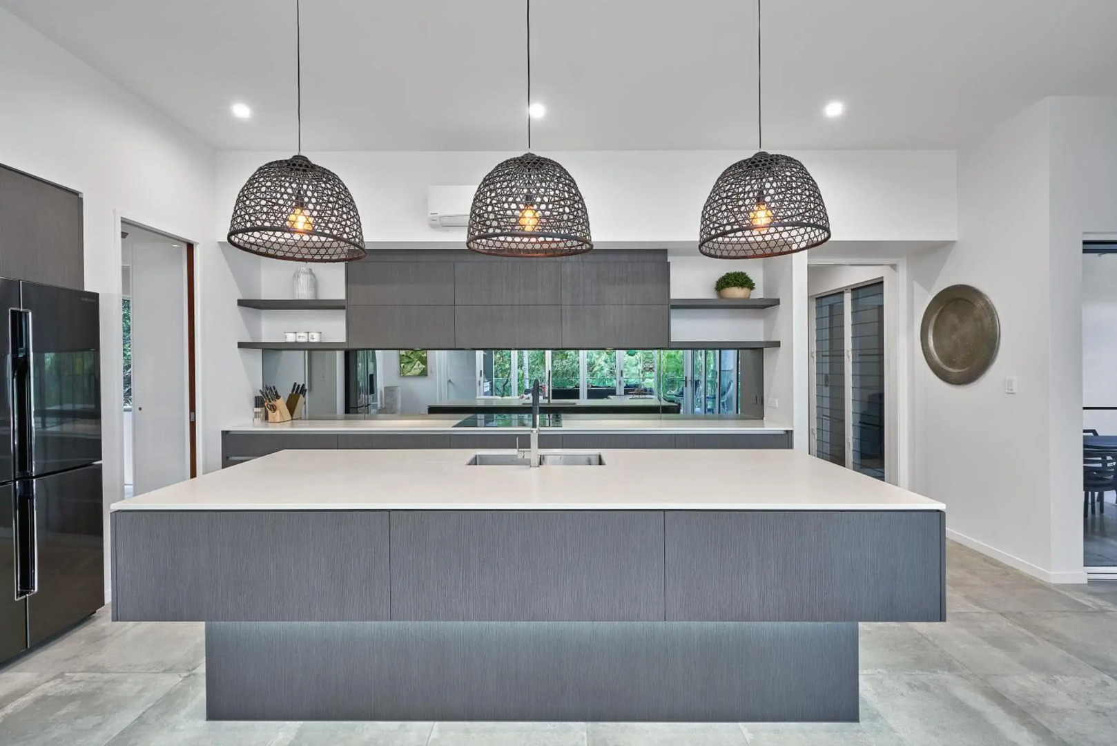 Canopy Views Luxury Holiday House Palm Cove