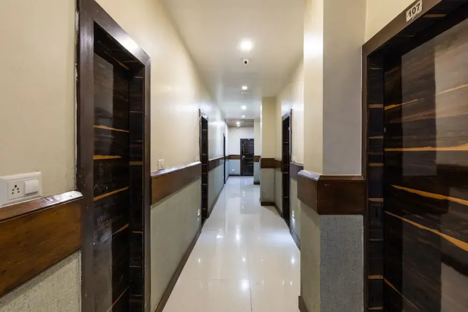 Oyo 41898 Balaji Palace